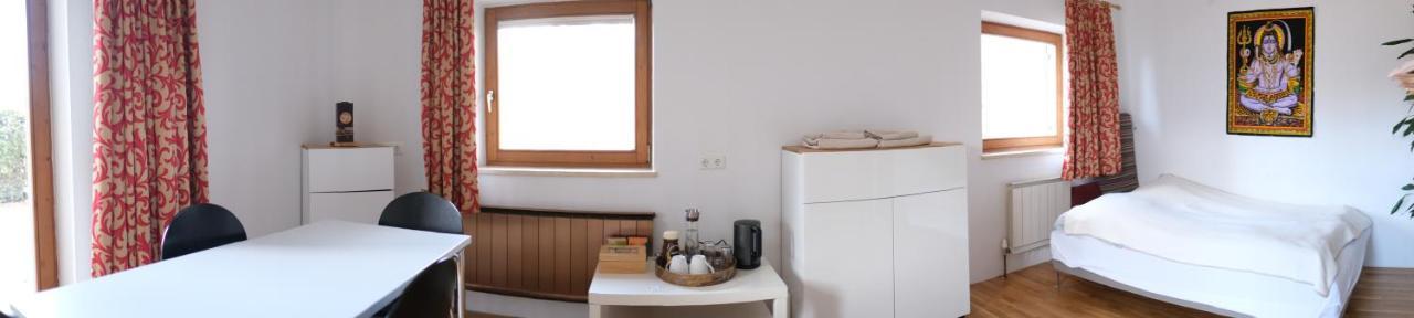 Doppelzimmer Инсбрук Экстерьер фото
